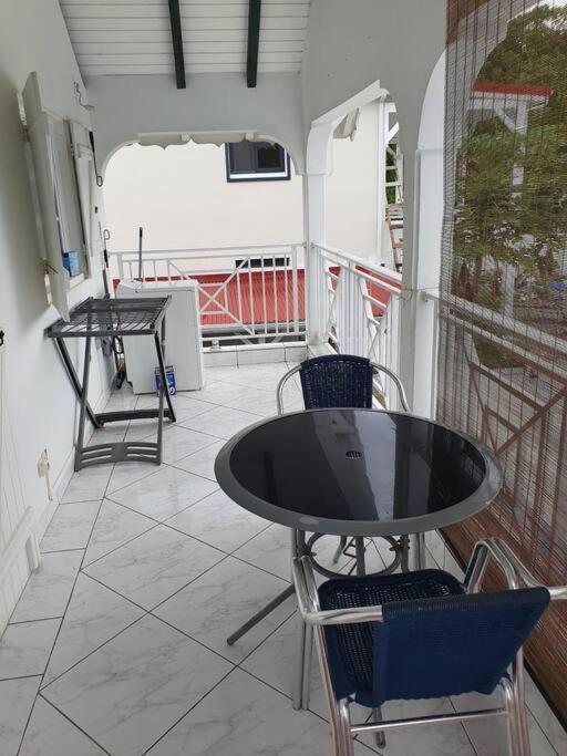 Le Sable Bleu - Evasion Tropicale A Sainte-Anne - Plage 5Min - Piscine - Parking - Logement Climatise - Vue Sur Les Palmiers - Parfait Pour Sejours En Famille Ou Entre Amis Экстерьер фото