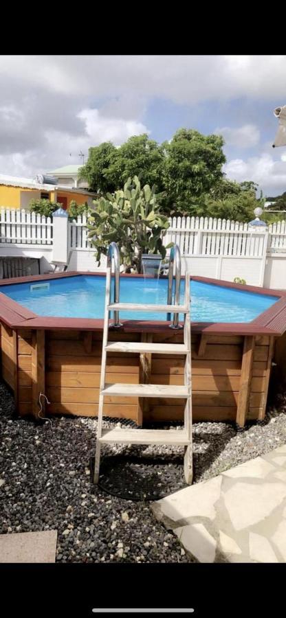 Le Sable Bleu - Evasion Tropicale A Sainte-Anne - Plage 5Min - Piscine - Parking - Logement Climatise - Vue Sur Les Palmiers - Parfait Pour Sejours En Famille Ou Entre Amis Экстерьер фото