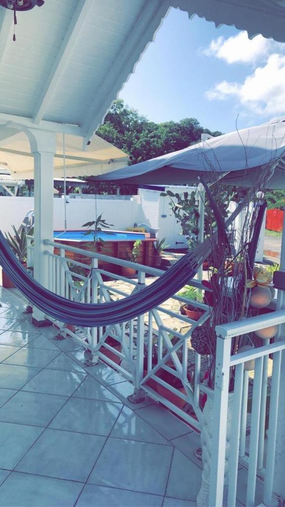 Le Sable Bleu - Evasion Tropicale A Sainte-Anne - Plage 5Min - Piscine - Parking - Logement Climatise - Vue Sur Les Palmiers - Parfait Pour Sejours En Famille Ou Entre Amis Экстерьер фото